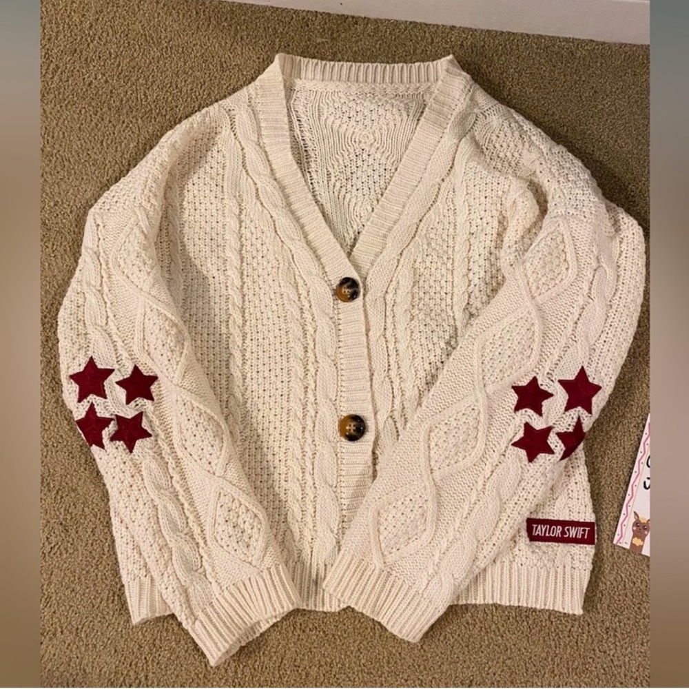Taylor Swift Cream Cable Knit Cardigan with Red Star Detail